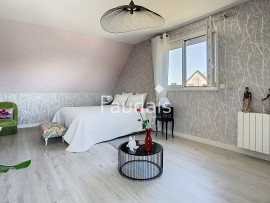 
                                                                                        Vente
                                                                                         PONT-HEBERT, Maison rénovée de 145m2, 4 chambres