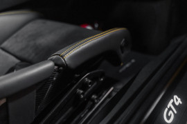 
                                                                                        Voiture
                                                                                         Porsche 718 Cayman