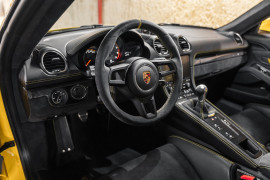 
                                                                                        Voiture
                                                                                         Porsche 718 Cayman
