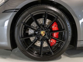 
                                                                                        Voiture
                                                                                         Porsche 992 Carrera S Coupé  (450 PS) - PDK