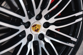 
                                                                                        Voiture
                                                                                         Porsche Macan Turbo V6 3.6 400