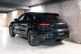 
                                                                                        Voiture
                                                                                         Porsche Macan Turbo V6 3.6 400