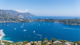 Vente
Pour horizon, la Méditerranée