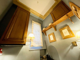 Location
Prestigious Apartment in a Historic Building on the Famous Île Saint-Louis (loyer tout inclus)