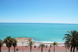 Vente
Promenade des anglais 3 pièces en étage élevé VUE MER a vendre