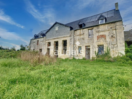 
                                                                                        Vente
                                                                                         Propriété avec deux logements et grand potentiel d'agrandiss