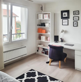 Vente
Propriété de 10 pièces