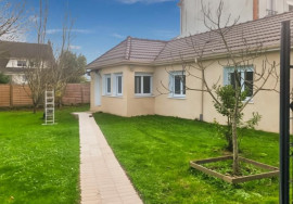Vente
Propriété de 10 pièces