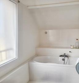 Vente
Propriété de 10 pièces
