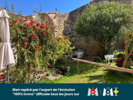 
                                                                                        Vente
                                                                                         PROPRIETE DE CHARME AU PIED DU CHATEAU COMPOSE DE DEUX HABITATIONS ET DEPENDANCES AVEC PISCINE