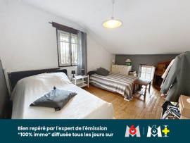 
                                                                                        Vente
                                                                                         PROPRIETE DE CHARME AU PIED DU CHATEAU COMPOSE DE DEUX HABITATIONS ET DEPENDANCES AVEC PISCINE