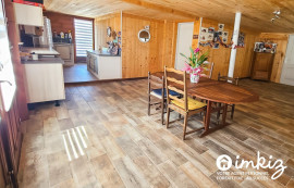 
                                                                                        Vente
                                                                                         Propriété de charme avec piscine et dépendance
