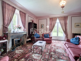 
                                                                                        Vente
                                                                                         Propriété d'environ 426 m2 sur 5,2 hectares avec dépendance