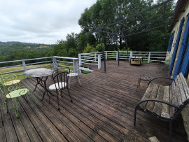 Vente
PROPRIETE LOTOISE SUR 1HA4 DE TERRAIN + GITES
