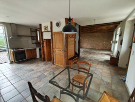 Vente
PROPRIETE LOTOISE SUR 1HA4 DE TERRAIN + GITES
