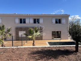 
                                                                                        Vente
                                                                                         PUGET SUR ARGENS-VILLA NEUVE-PISCINE