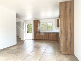 
                                                                                        Vente
                                                                                         PUGET SUR ARGENS-VILLA NEUVE-PISCINE