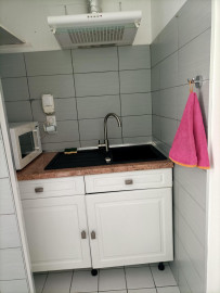 
                                                                                        Colocation
                                                                                         Qaurtier calme , proche commerces et tram ligne 2