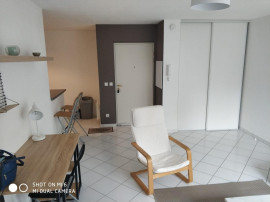 
                                                                                        Location
                                                                                         Quarter centre bordeaux