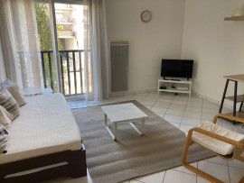 
                                                                                        Location
                                                                                         Quarter centre bordeaux
