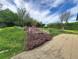 
                                                                                        Vente
                                                                                         QUARTIER CALME - PROCHE BOURG TOUS COMMERCES