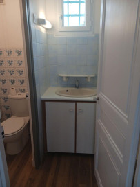 
                                                                                        Location
                                                                                         Quartier tranquille  ,5mn de la gare