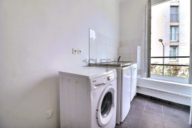 
                                                                                        Vente
                                                                                         Rare 2 pièces refait à neuf