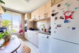 Vente
Rare à Cimiez : maison 170 m² sur 749 m² de terrain avec vue mer et extension possible