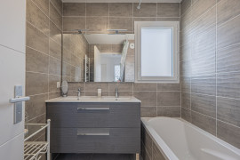 Vente
Rare à la vente – appartement 114 m² avec 98 m² de terrasses & double garage 48 m²