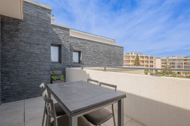 Vente
Rare à la vente – appartement 114 m² avec 98 m² de terrasses & double garage 48 m²