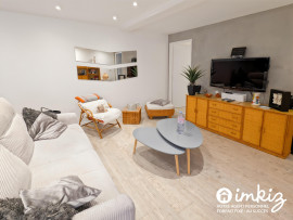 
                                                                                        Vente
                                                                                         Rare Écusson : 61m² + Terrasse