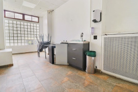 
                                                                                        Vente
                                                                                         Rare Local commercial