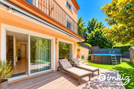 
                                                                                        Vente
                                                                                         Ravissante maison de 129 M² avec jardin - Vidauban