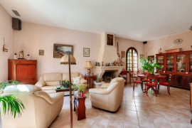 Vente
Ravissante maison traditionnelle au coeur de Cimiez