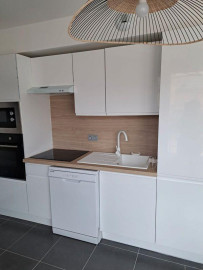 
                                                                                        Location
                                                                                         Reims cathédrale f2 meublé 45m²