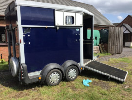 
                                                                                        Accessoires
                                                                                         Remorque à chevaux Ifor Williams HB 511 de 2018