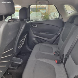 Voiture
Renault Captur 1.2i - 16V TURBO TCE 120