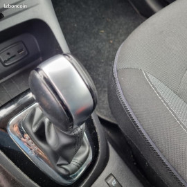 Voiture
Renault Captur 1.2i - 16V TURBO TCE 120
