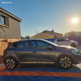 Voiture
Renault Clio 1.5 BLUE DCI - 8V TURBO