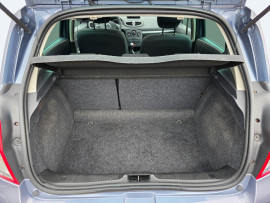 
                                                                                        Voiture
                                                                                         RENAULT CLIO 3 - 1.5 dCi 75 CV AUTHENTIQUE