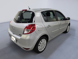 
                                                                                        Voiture
                                                                                         RENAULT CLIO3 - 1.5 dCi 75 CV COLLECTION ZEN - 4 CV