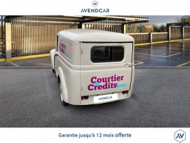Voiture
RENAULT JUVAQUATRE