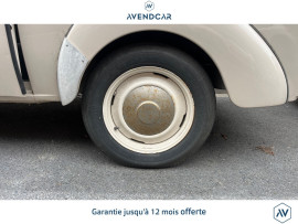 
                                                                                        Voiture
                                                                                         RENAULT JUVAQUATRE