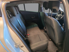 
                                                                                        Voiture
                                                                                         RENAULT MEGANE 3 - 1.5 dCi 110 CV LIMITED - 5 CV