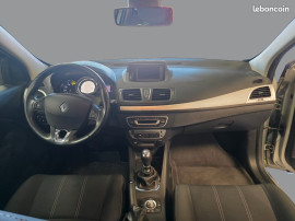 
                                                                                        Voiture
                                                                                         RENAULT MEGANE 3 - 1.5 dCi 110 CV LIMITED - 5 CV