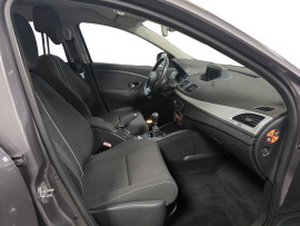 
                                                                                        Voiture
                                                                                         Renault Mégane