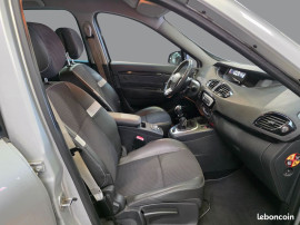 
                                                                                        Voiture
                                                                                         RENAULT SCENIC 3 - 1.6 dCi 130 CV BOSE