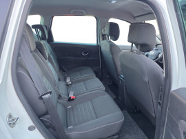 
                                                                                        Voiture
                                                                                         Renault Scénic