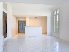 Vente
République Delfino, Bel appartement dans un esprit loft