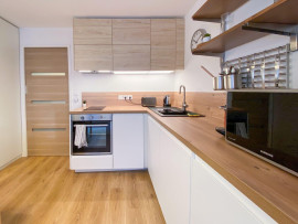 
                                                                                        Location
                                                                                         Rieux - 2p -centre-ville refait à neuf